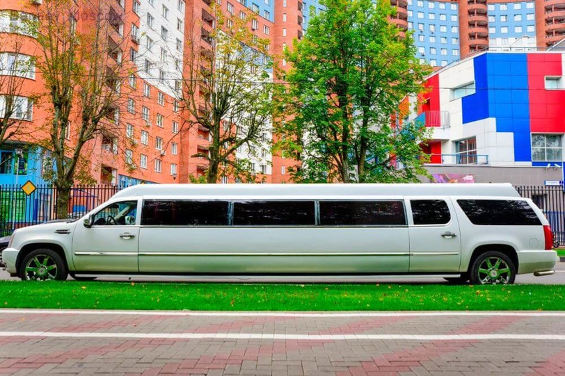 Cadillac Escalade (limousine)