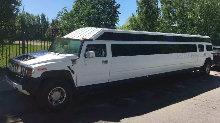 Hummer H2 Limousine