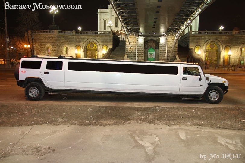 Hummer H2 (limo)