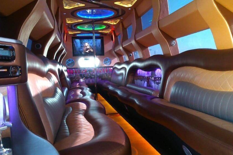 Hummer Mega