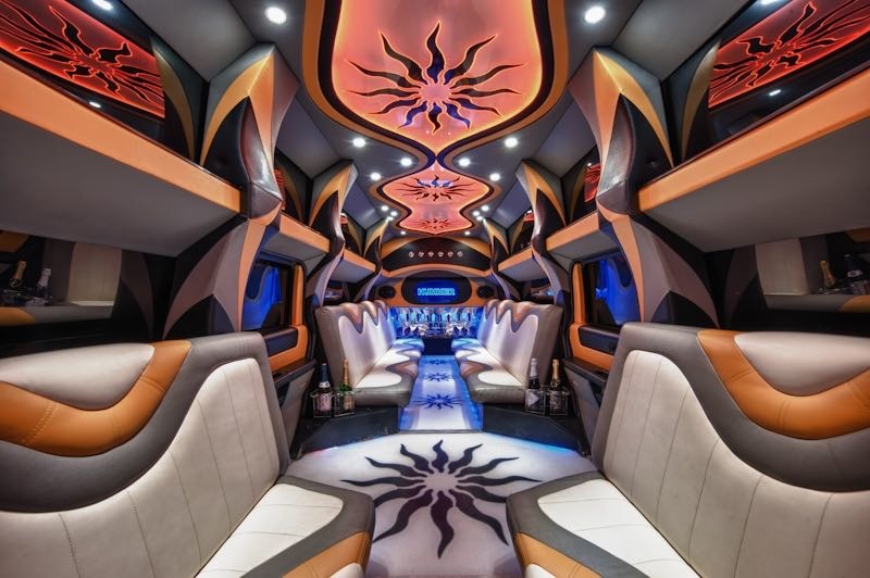 Hummer Mega