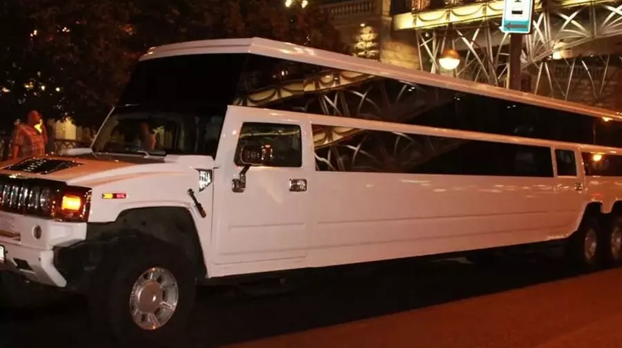 Hummer Mega