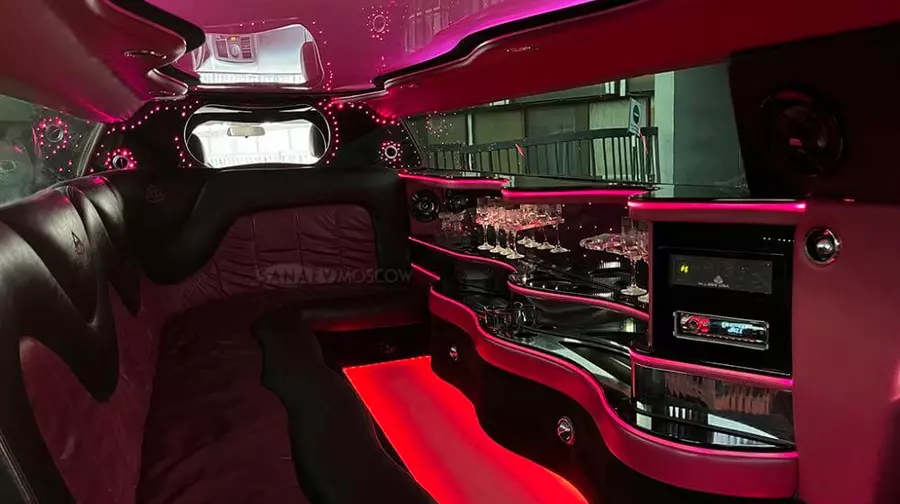 Chrysler 300с limo