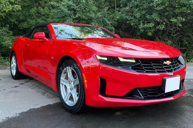 Chevrolet Camaro (red)