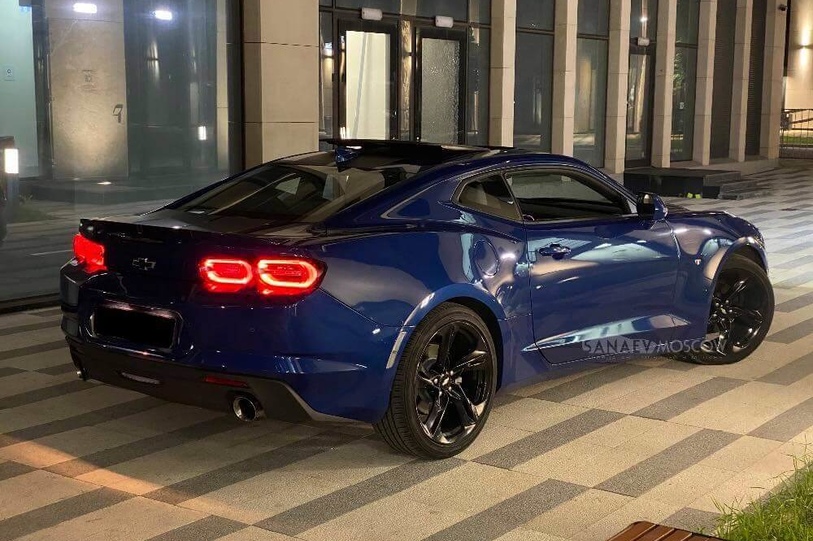 Chevrolet Camaro (blue)