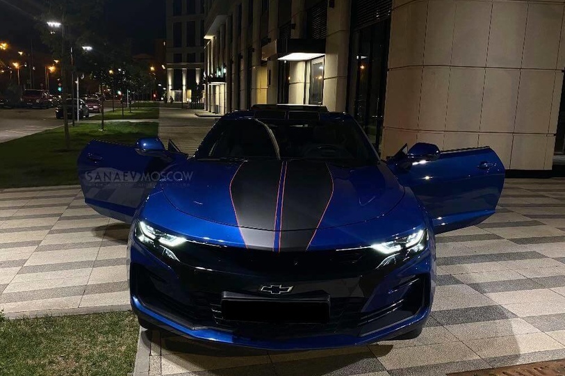 Chevrolet Camaro (blue)