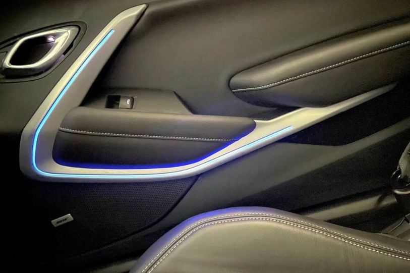 Chevrolet Camaro (blue)