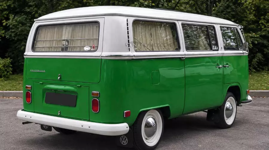 Volkswagen T1 (white-green)