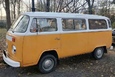 Volkswagen T2 (yellow)
