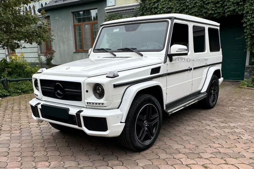 Mercedes-Benz G (white)